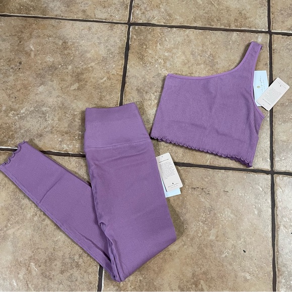 Spiritual Gangster | NWT! Love Sculpt 7/8 Ruffle Legging + One Shoulder Top XS - Picture 2 of 4